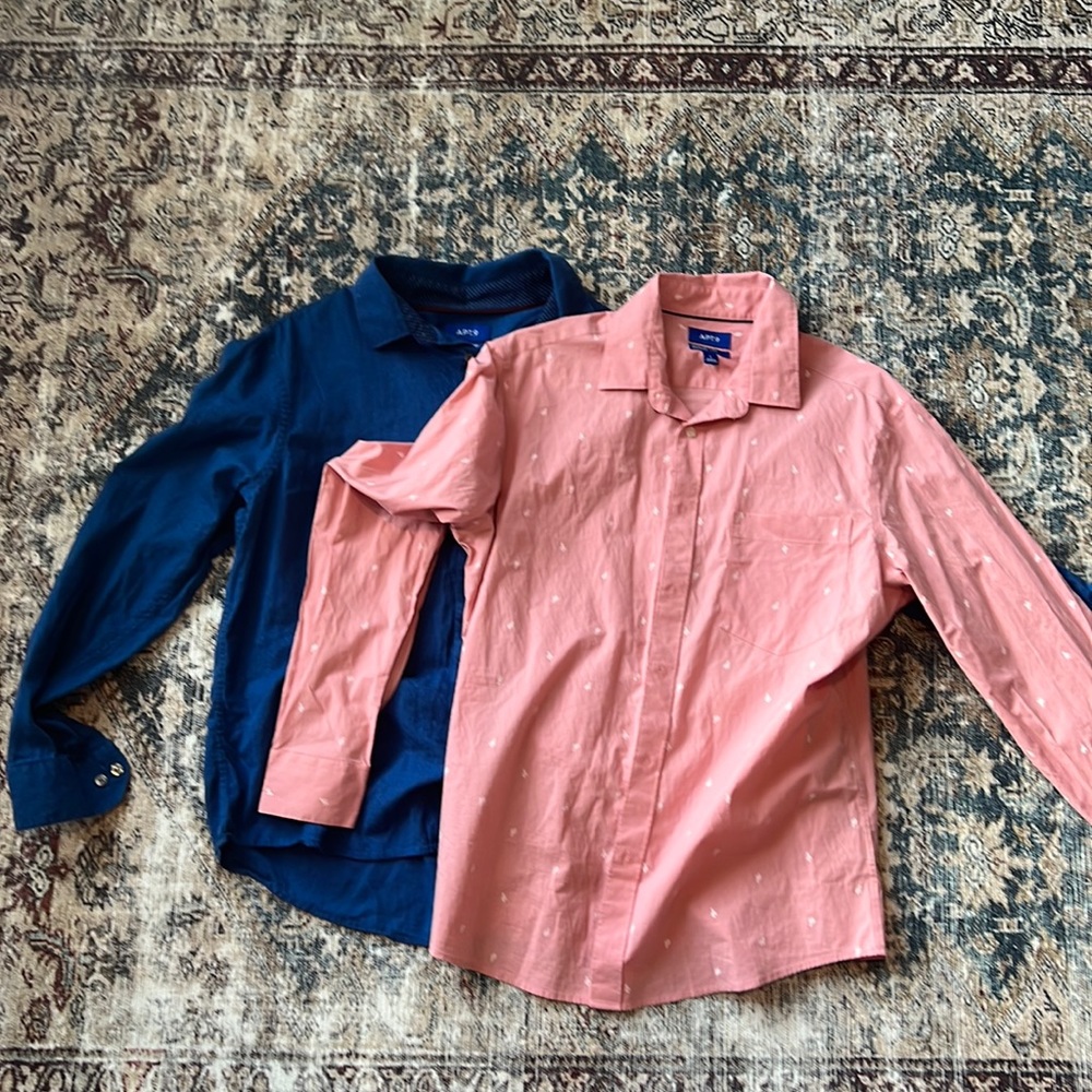 Lot of 2 Apt. 9 untucked fit button up shirts